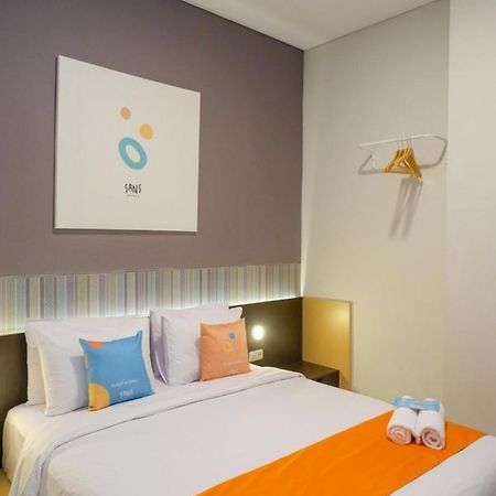 Sans Hotel Good Wish Semarang Jomblang Exterior foto