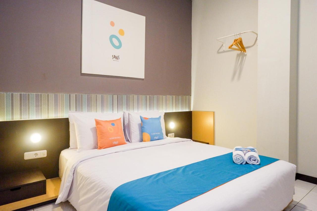 Sans Hotel Good Wish Semarang Jomblang Exterior foto